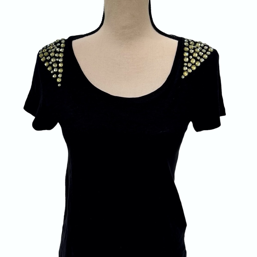 H&M BLACK SHORT SLEEVE T-SHIRT WITH LARGE YELLOW CRYSTALS ON THE SHOULDERS
